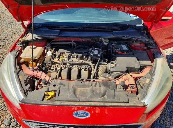 1FADP3K29GL264054 2016 FORD FOCUS Red Widok wnętrza z tyłu
