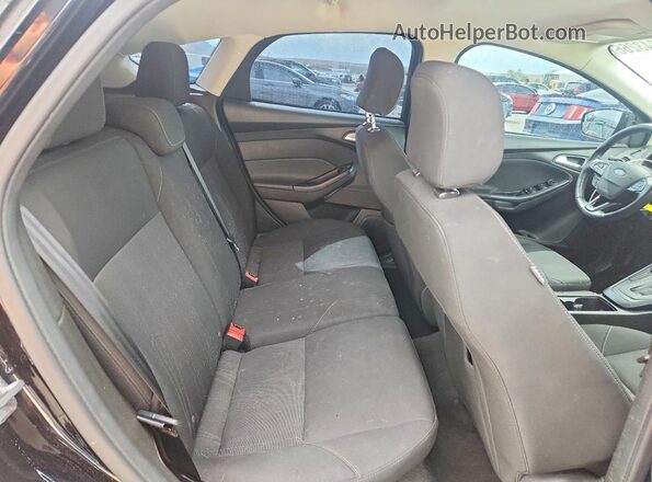 1FADP3K29GL315388 2016 FORD FOCUS Black Widok tylnych siedzeń