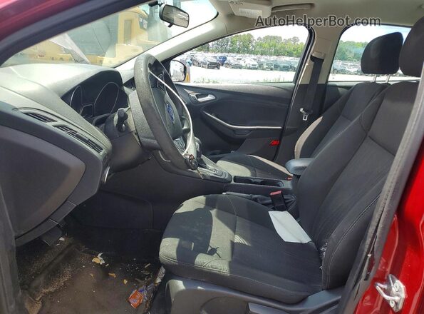 1FADP3K29HL297847 2017 FORD FOCUS Red Սալոնի դիմացի տեսք