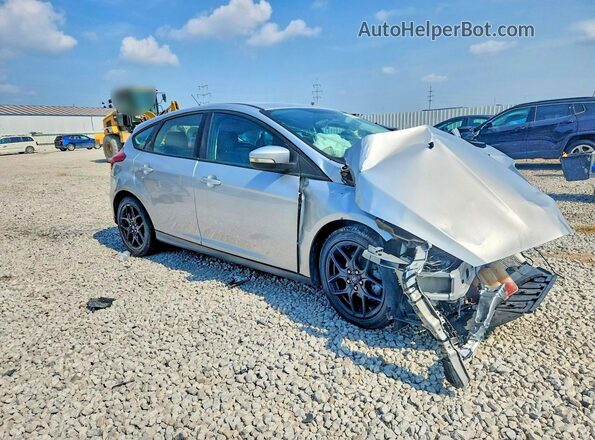 1FADP3K2XGL267335 2016 FORD FOCUS Silver Front right