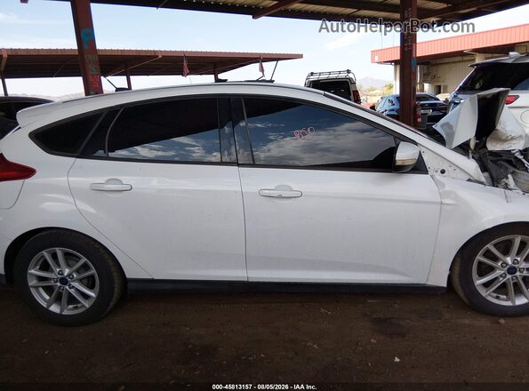 1FADP3K2XGL289951 2016 FORD FOCUS Белый Вид щитка приборов