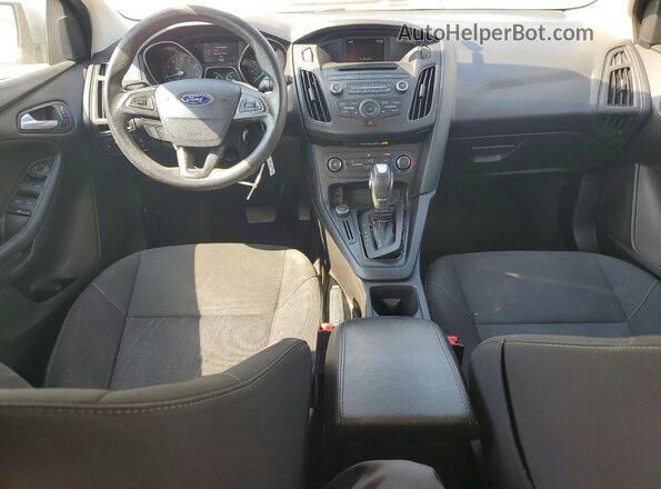 1FADP3K2XGL290999 2016 FORD FOCUS Серебряный Вид панели приборов