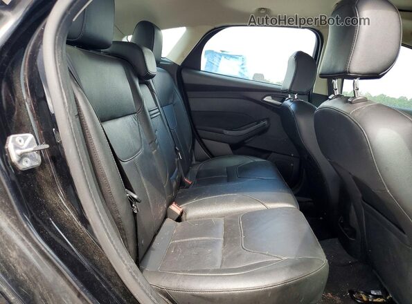 1FADP3K2XGL302522 2016 FORD FOCUS Black Vista de los asientos traseros