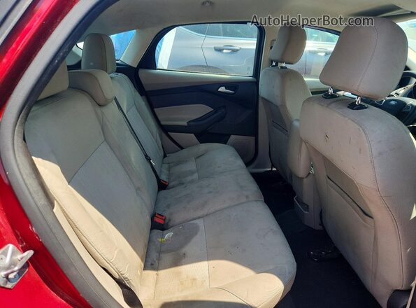 1FADP3K2XHL205614 2017 FORD FOCUS Burgundy უკანა სავარძლების ხედი