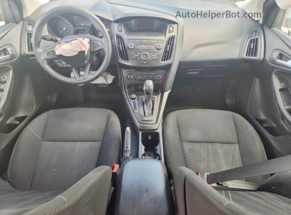 1FADP3K2XJL238974 2018 FORD FOCUS Silver Widok deski rozdzielczej