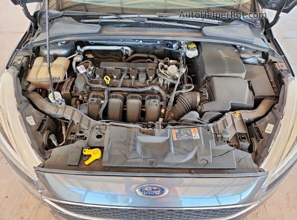 1FADP3K2XJL313141 2018 FORD FOCUS Gray Rear interior view