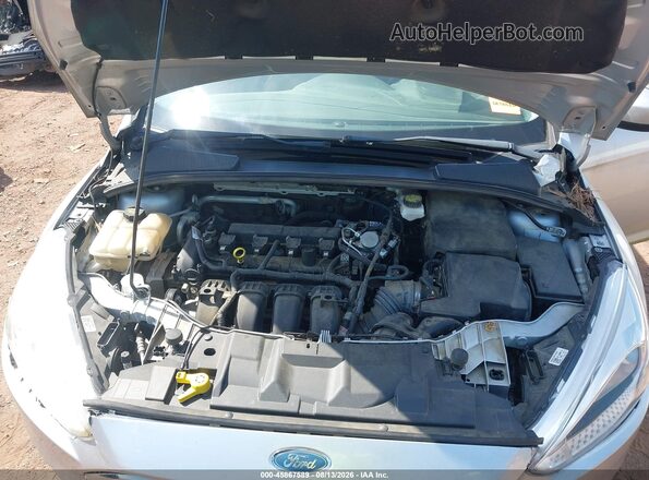 1FADP3K2XJL319005 2018 FORD FOCUS Серебряный Вид сзади