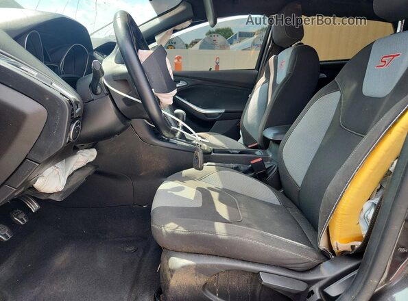 1FADP3L90GL226949 2016 FORD FOCUS Gray Vista interior delantera