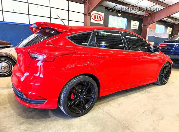 1FADP3L93HL218328 2017 FORD FOCUS Red Առջևի աջ