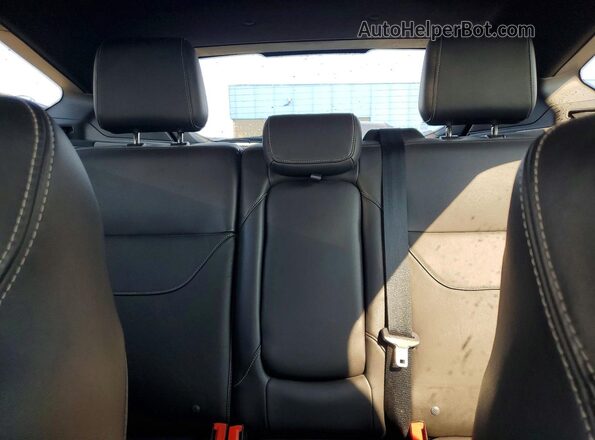 1FADP3L94JL310828 2018 FORD FOCUS Gray Widok tylnych siedzeń