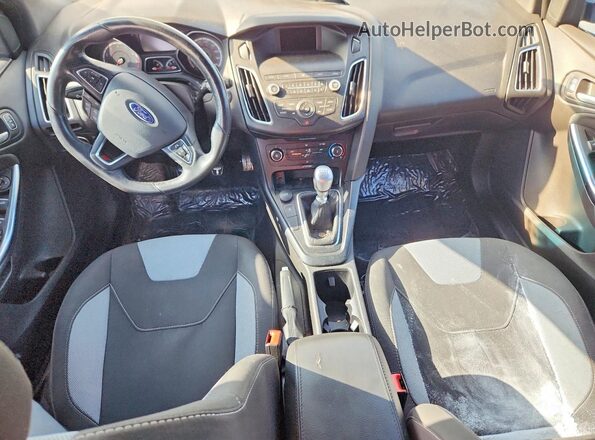 1FADP3L96JL213470 2018 FORD FOCUS Белый Вид панели приборов