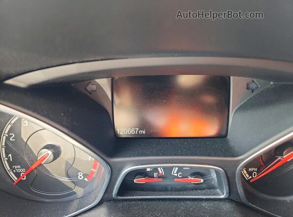 1FADP3L96JL213470 2018 FORD FOCUS Белый Вид щитка приборов