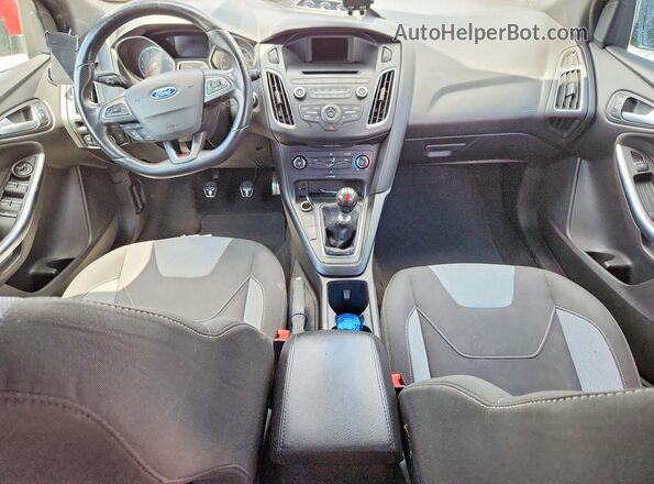 1FADP3L97HL348967 2017 FORD FOCUS Red Vista del salpicadero
