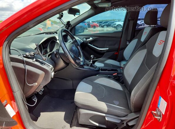 1FADP3L97HL348967 2017 FORD FOCUS Red Vista interior delantera