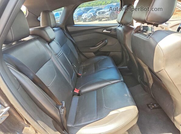 1FADP3L99GL279603 2016 FORD FOCUS Gray Widok tylnych siedzeń