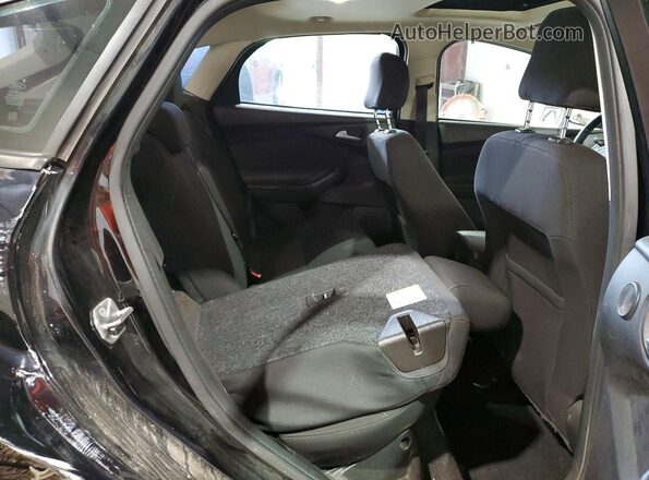 1FADP3M20HL330604 2017 FORD FOCUS Black უკანა სავარძლების ხედი