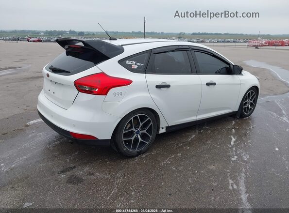 1FADP3M20JL236289 2018 FORD FOCUS Белый Задняя правая четверть