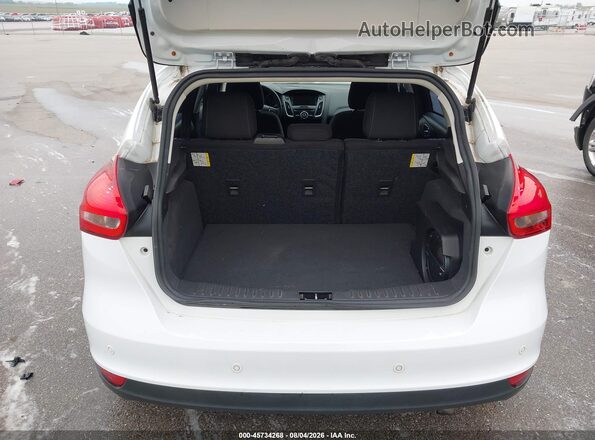 1FADP3M20JL236289 2018 FORD FOCUS Белый 
