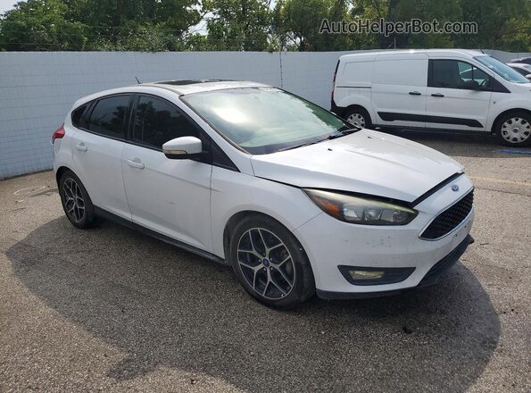 1FADP3M22HL248146 2017 FORD FOCUS White Front right