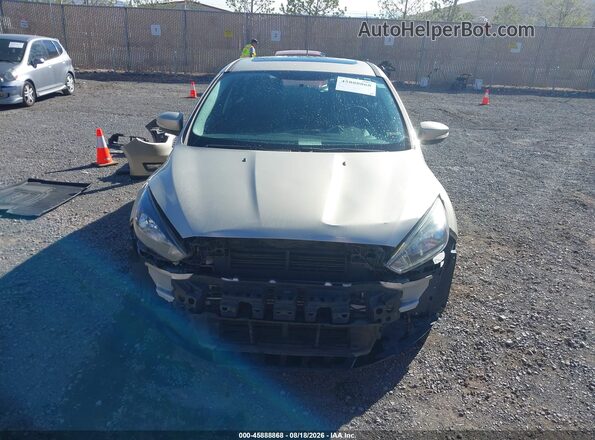 1FADP3M22JL293495 2018 FORD FOCUS Gold Вид задньої частини салону