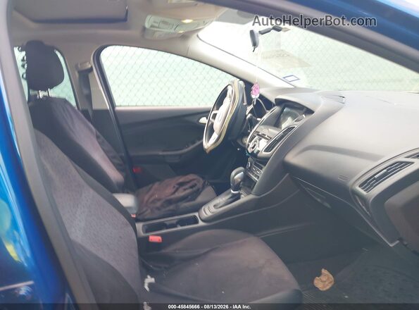 1FADP3M23JL201195 2018 FORD FOCUS Синий Вид салона спереди