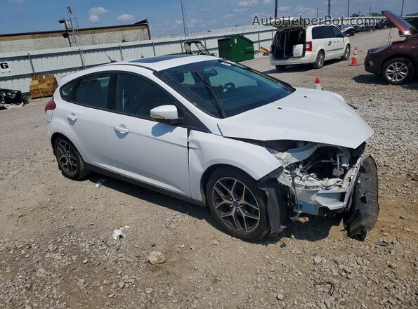 1FADP3M28HL213739 2017 FORD FOCUS White Front right