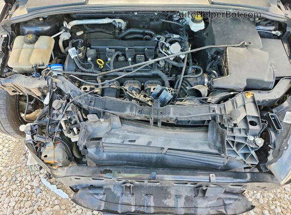 1FADP3M28JL265863 2018 FORD FOCUS Black Rear interior view