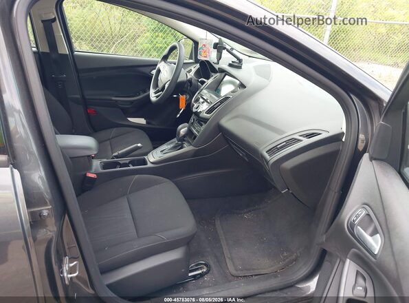 1FADP3M2XJL243637 2018 FORD FOCUS Gray Вид салону спереду