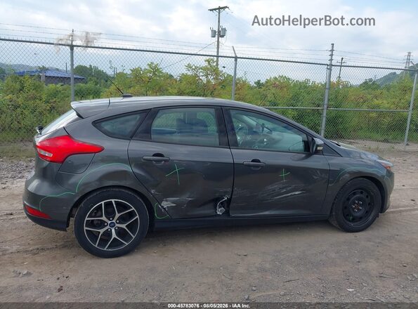 1FADP3M2XJL243637 2018 FORD FOCUS Gray Вид задньої частини салону