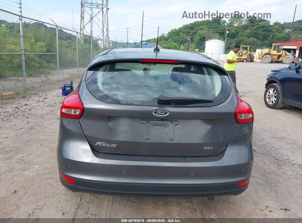 1FADP3M2XJL243637 2018 FORD FOCUS Gray 