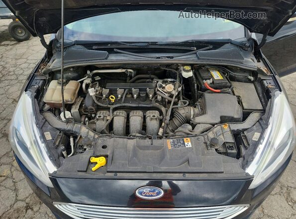 1FADP3N20JL273566 2018 FORD FOCUS Black Widok wnętrza z tyłu