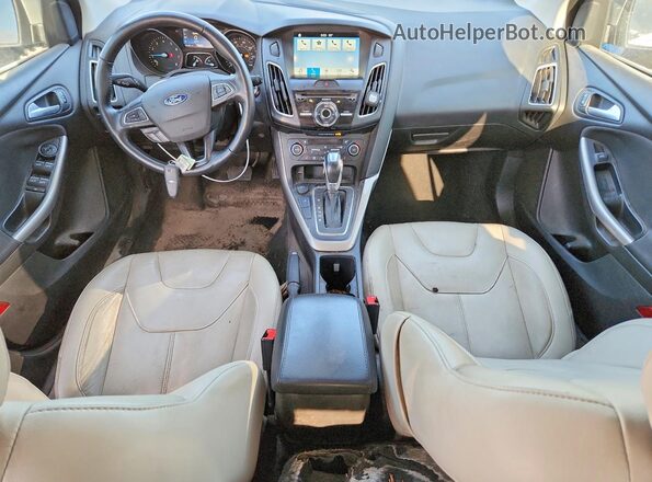 1FADP3N22JL285007 2018 FORD FOCUS Silver Dashboard view