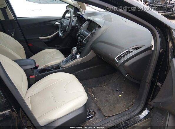 1FADP3N22JL325893 2018 FORD FOCUS Black Widok wnętrza z przodu