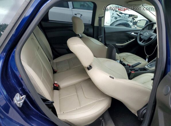 1FADP3N24GL302639 2016 FORD FOCUS Blue უკანა სავარძლების ხედი