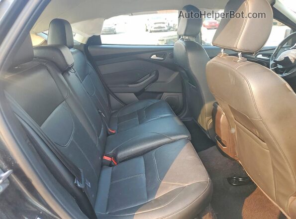 1FADP3N25HL264856 2017 FORD FOCUS Charcoal Rear seats view
