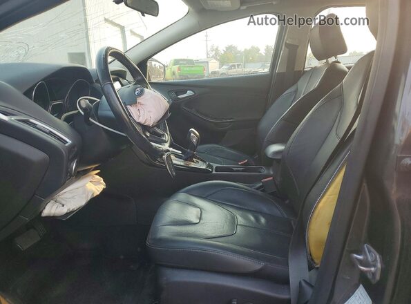 1FADP3N25HL264856 2017 FORD FOCUS Charcoal Front interior view