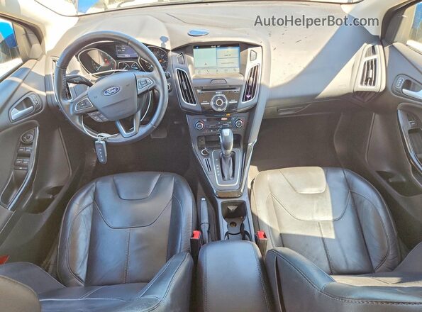 1FADP3N26GL387824 2016 FORD FOCUS Blue Вид панелі приладів