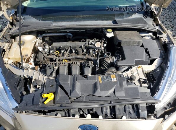 1FADP3N26JL295877 2018 FORD FOCUS Cream Rear interior view
