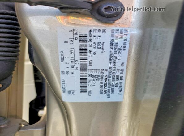 1FADP3N26JL295877 2018 FORD FOCUS Cream Engine compartment view