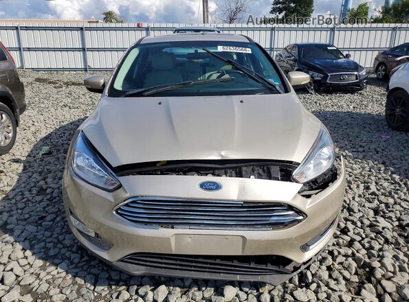 1FADP3N26JL295877 2018 FORD FOCUS Cream Front view