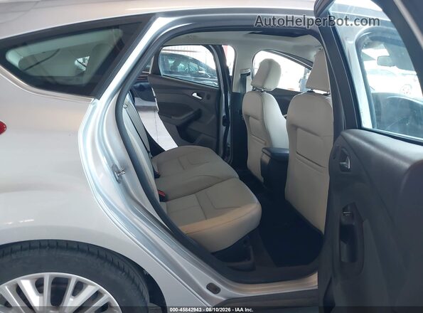 1FADP3N26JL314105 2018 FORD FOCUS Silver VIN კოდის სტიკერის ხედი
