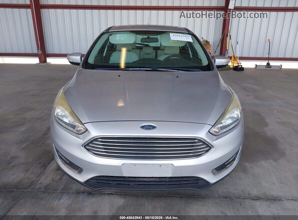 1FADP3N26JL314105 2018 FORD FOCUS Silver ხელსაწყოთა პანელის ხედი