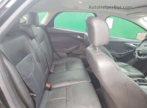 1FADP3N28GL279429 2016 FORD FOCUS Черный Вид задних сидений