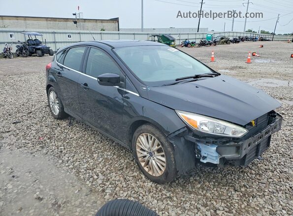 1FADP3N28JL226107 2018 FORD FOCUS Black Przód prawy