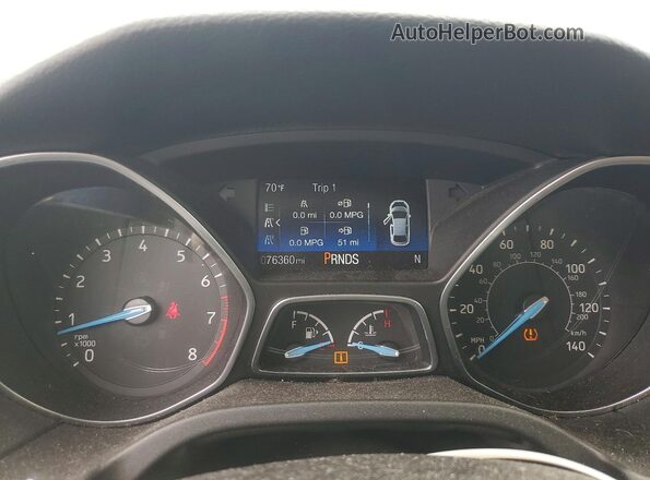 1FADP3N28JL226107 2018 FORD FOCUS Black Widok zestawu wskaźników