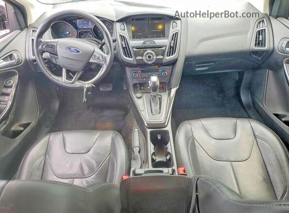 1FADP3N28JL226107 2018 FORD FOCUS Black Widok deski rozdzielczej