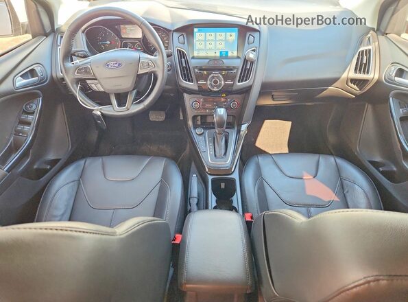 1FADP3N29HL273396 2017 FORD FOCUS White 