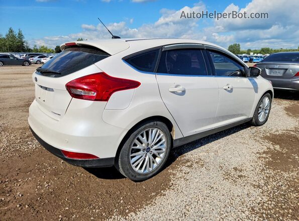 1FADP3N29HL273396 2017 FORD FOCUS White Widok z tyłu