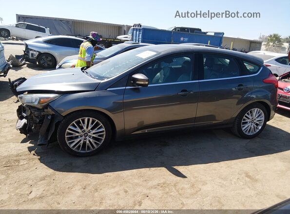 1FADP3N29JL303986 2018 FORD FOCUS Gray 