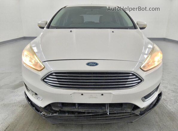 1FADP3N29JL314521 2018 FORD FOCUS White Front view